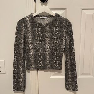zara grey snakeskin cropped long sleeve top